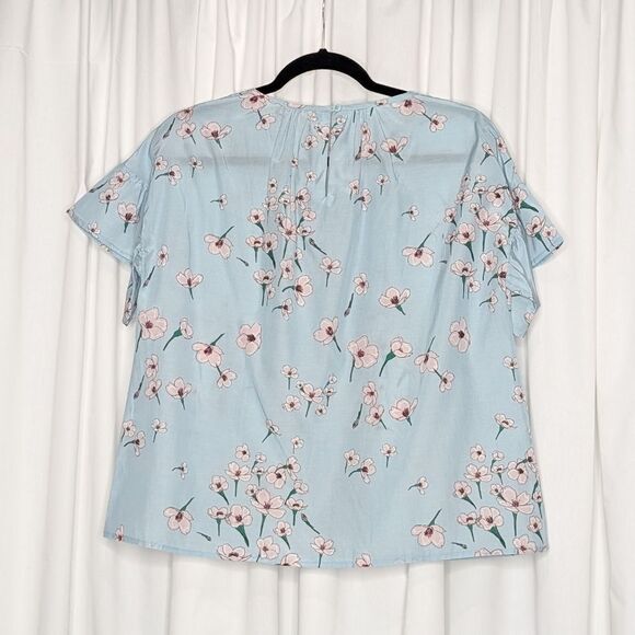 Tucker NYC Lola Top Tahitian Breeze in Silk Cotton Floral Baby Blue Crewneck - Picture 6 of 6